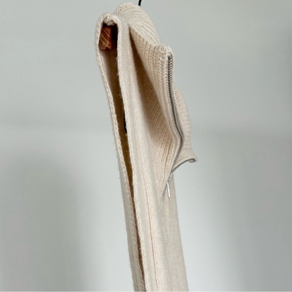 H&M Beige Knit Half-Zip Collar Scarf Vest – Minimalist Layer — One Size - Picture 6 of 9